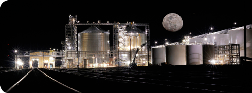 Night-time shot of the Abengoa Bioenergy of Indiana plant at Mount Vernon (United States)